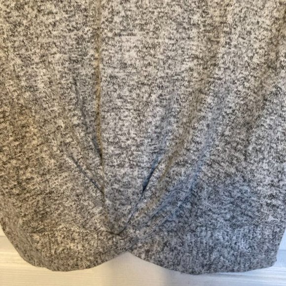 Women's short sleeved crop top sweater - Picture 2 of 4